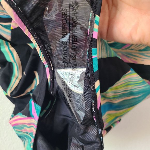 Torrid Active Wireless Mesh High Neck One Piece Swimsuit Plus Size 1X - Picture 7 of 11